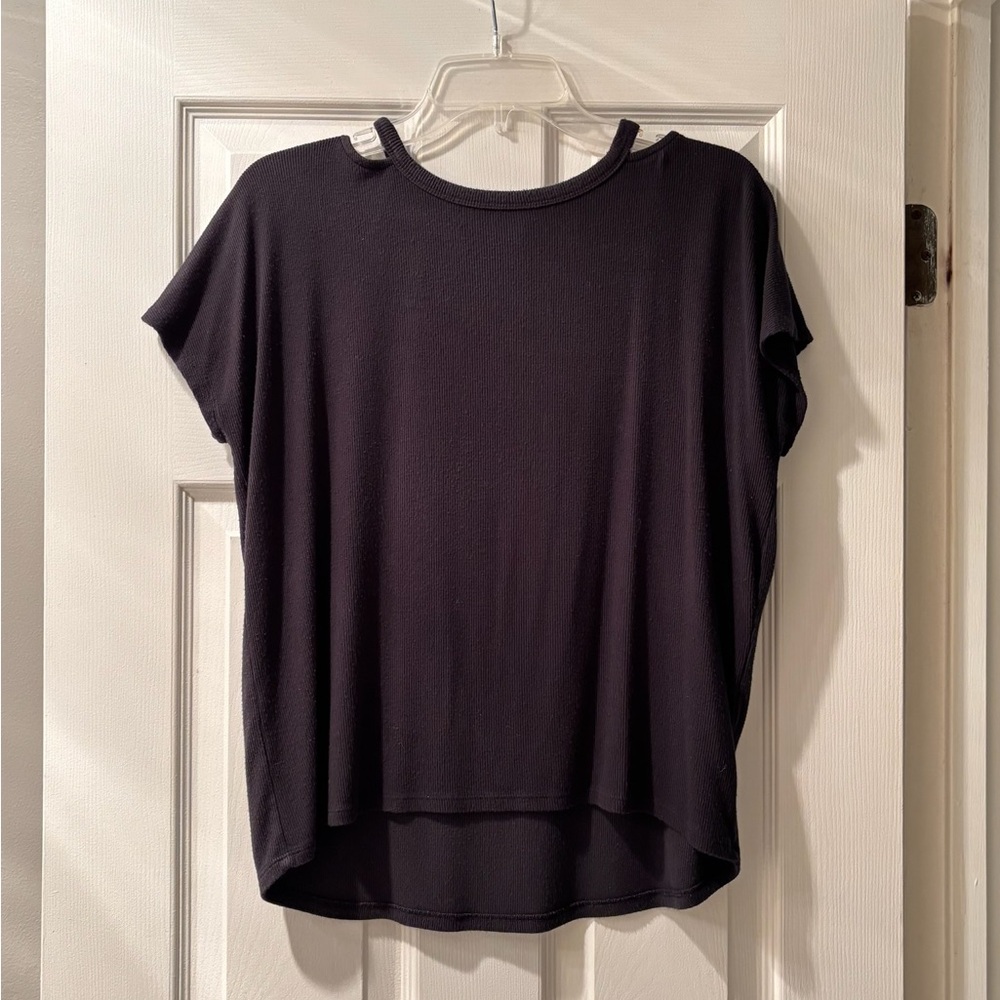 Black Athleta Cold Shoulder Cutout Shirt Small Medium